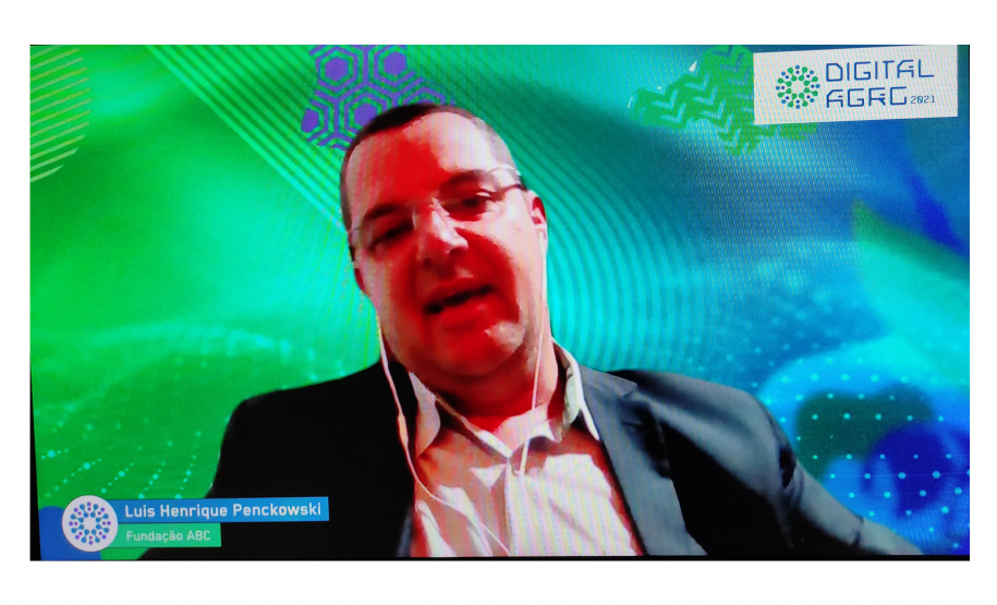 O governador Carlos Massa Ratinho Junior abriu, nesta segunda-feira (12), o Digital Agro 2021. O congresso, promovido pela Cooperativa Agroindustrial Frísia até 15 de julho, é considerado uma das principais feiras de tecnologia e inovação para o agronegócio do Brasil. - Na foto, o gerente técnico da Fundação ABC, Luis Henrique Penckowski. - Curitiba, 12/07/2021 - Foto: Jonathan Campos/AEN