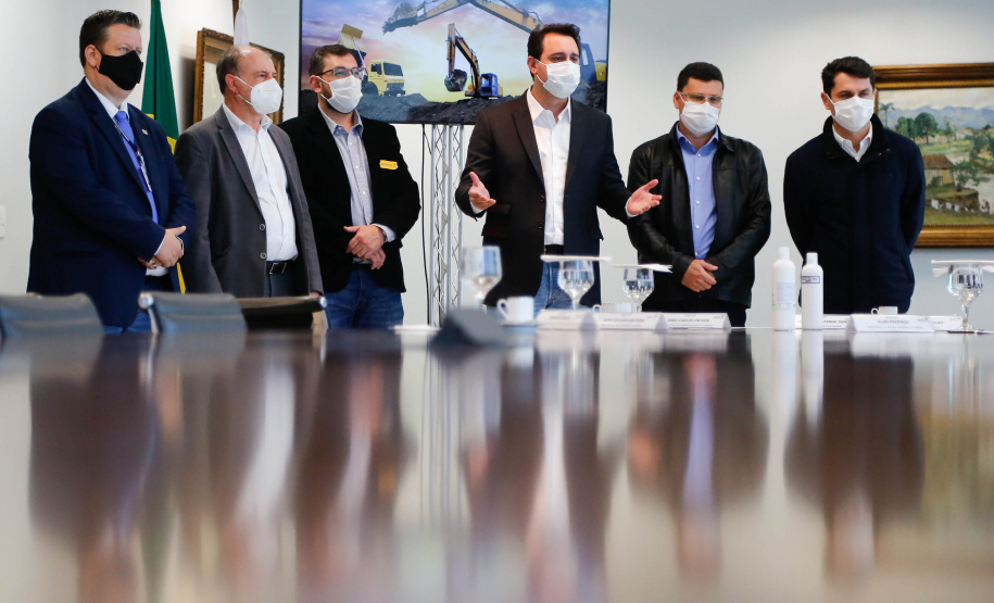 O governador Carlos Massa Ratinho Junior autorizou a liberação de R$ 1.704.800,00 para a compra de novos maquinários para São Jerônimo da Serra - Curitiba, 14/07/2021 - Foto: Jonathan Campos/AEN