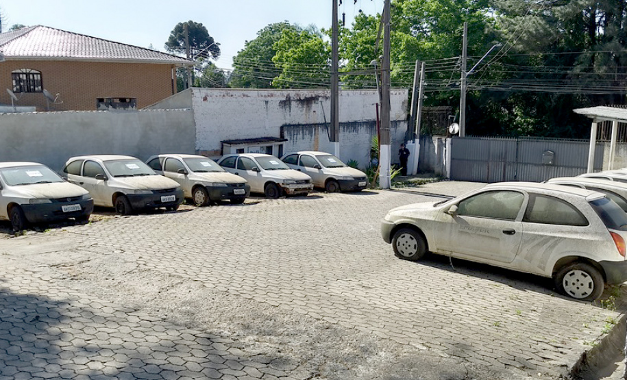 Leilão de veículos e sucatas ofertará 356 itens em 279 lotes  -  Foto: (Imagem ilustrativa Arquivo AEN)
