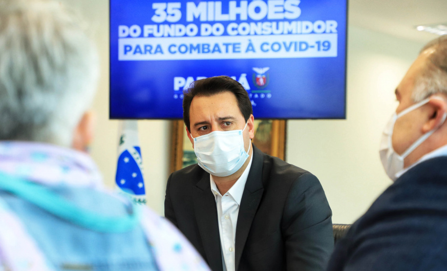 Mais de R$ 34 milhões arrecadados por infrações ao Código de Defesa do Consumidor serão revertidos em investimentos nas áreas da saúde e assistência social. A transferência foi autorizada nesta quarta-feira (14) pelo governador Carlos Massa Ratinho Junior, e é fruto da Lei 20.532/2021, que autoriza a transferência de 95% dos recursos do Fundo Estadual de Defesa do Consumidor (Fecon) para as duas áreas até o fim da pandemia no Paraná - Curitiba, 14/07/2021 - Foto: José Fernando Ogura/AEN