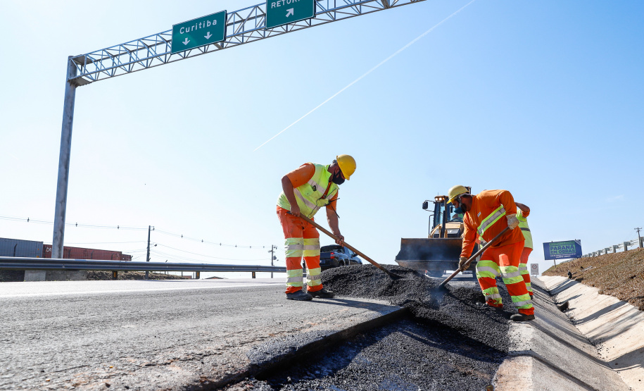 Novo viaduto melhora mobilidade na BR-277 e traz mais segurança a moradores de Campo Largo. A obra foi inaugurada oficialmente nesta quarta-feira (14) pelo governador Carlos Massa Ratinho Junior. - Curitiba, 14/07/2021 - foto: Rodrigo Félix Leal