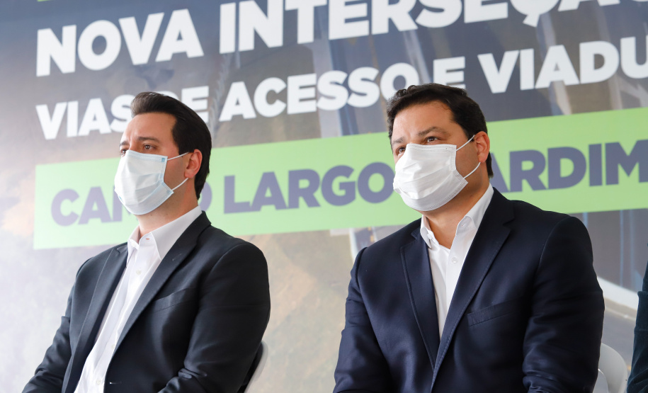 Novo viaduto melhora mobilidade na BR-277 e traz mais segurança a moradores de Campo Largo. A obra foi inaugurada oficialmente nesta quarta-feira (14) pelo governador Carlos Massa Ratinho Junior. - Curitiba, 14/07/2021 - foto: Rodrigo Félix Leal