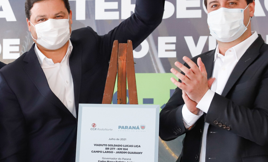 Novo viaduto melhora mobilidade na BR-277 e traz mais segurança a moradores de Campo Largo. A obra foi inaugurada oficialmente nesta quarta-feira (14) pelo governador Carlos Massa Ratinho Junior. - Curitiba, 14/07/2021 - foto: Rodrigo Félix Leal