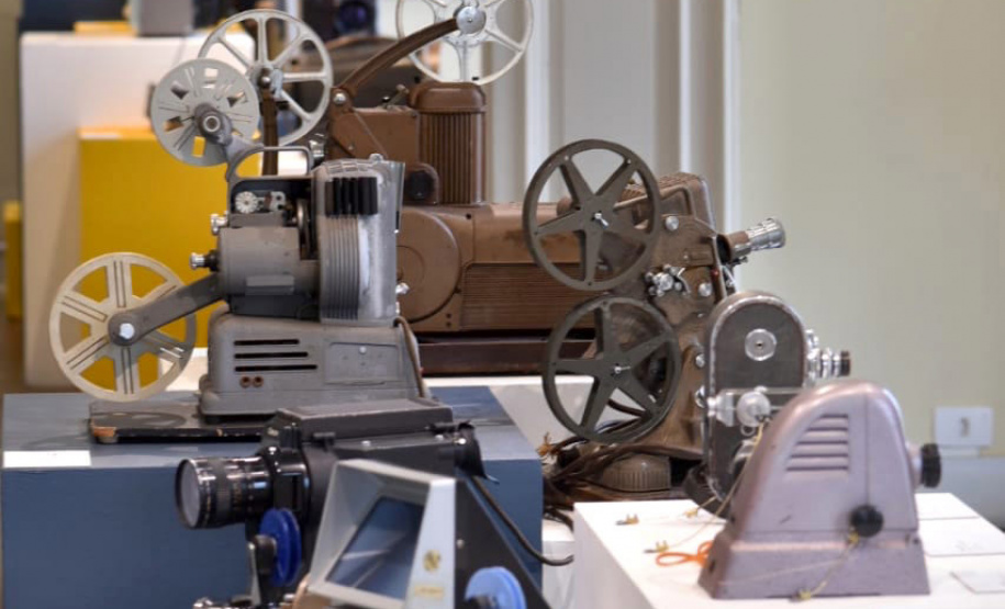 Com as portas abertas e com todas as medidas sanitárias para uma visita segura, os museus do Paraná em Curitiba estão repletos de atrações para os visitantes saudosos do contato com a arte. - Curitiba, 15/07/2021 - Foto: Kraw Penas/SECC