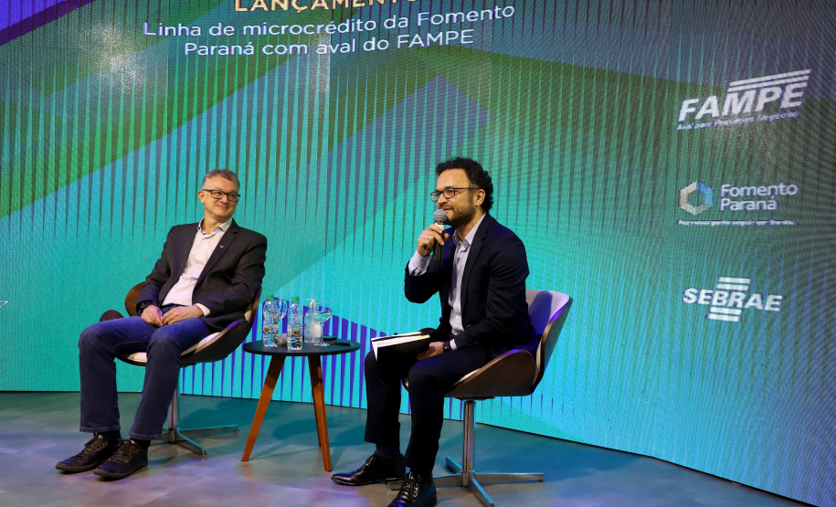 A Fomento Paraná formalizou uma parceria com o Sebrae para utilizar o Fundo de Aval às Micro e Pequenas Empresas (Fampe) como garantia nas operações de microcrédito contratadas pela instituição em todo o estado. A medida vai facilitar e ampliar o acesso ao crédito da instituição para micro e pequenos empreendedores.  -  Curitiba, 15/07/2021  -  Foto: Ari Dias/AEN