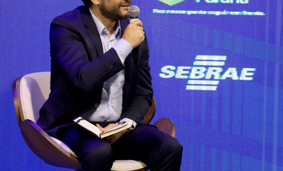 A Fomento Paraná formalizou uma parceria com o Sebrae para utilizar o Fundo de Aval às Micro e Pequenas Empresas (Fampe) como garantia nas operações de microcrédito contratadas pela instituição em todo o estado. A medida vai facilitar e ampliar o acesso ao crédito da instituição para micro e pequenos empreendedores.  -  Curitiba, 15/07/2021  -  Foto: Ari Dias/AEN