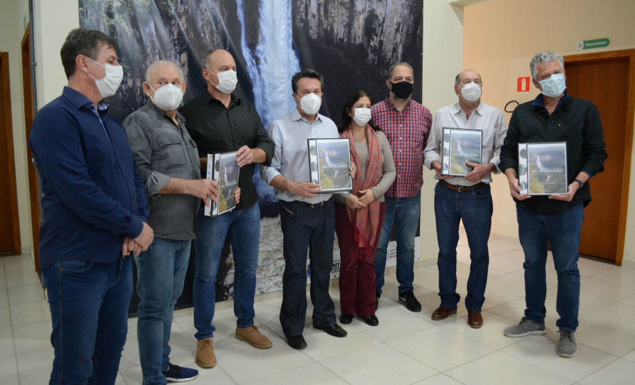 O Monumento Natural Estadual Salto São João, localizado no município de Prudentópolis, região Centro-sul do Estado, recebeu nessa quinta-feira (15) o seu Plano de Manejo - documento com normas para utilização dos atrativos naturais, visando a proteção ambiental do local.  -  Curitiba, 15/07/2021  -  Foto: SEDEST