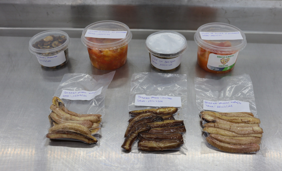 Banco de Alimentos da Ceasa Curitiba  recebe curso de desidratação de hortigranjeiros
Foto: Ceasa Paraná / Karin Jaqueline de Paula