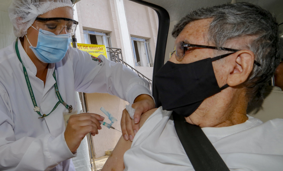 Com maioria do público imunizado, internação de idosos nas UTIs Covid cai para 27%
Foto: Gilson Abreu/AEN