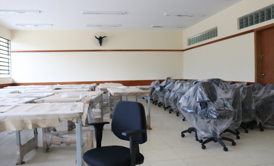O Instituto Paranaense de Desenvolvimento Educacional – Fundepar, inicia a entrega de móveis, materiais e equipamentos para o novo prédio do Colégio Estadual do Campo Danilo Zanona Ribeiro em Ribeirão Grande, Campina Grande do Sul, Região Metropolitana de Curitiba. Foto: Fundepar