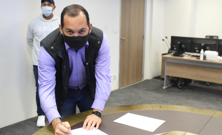 A Secretaria da Segurança Pública do Paraná e a Prefeitura de Guaratuba, litoral do paranaense, vão compartilhar informações gerais e de segurança, conforme o Termo de Cooperação Técnica da Secretaria da Segurança Pública do Paraná (SESP) assinado nesta sexta-feira (16/07) - Curitiba, 16/07/2021 - Foto: SESP