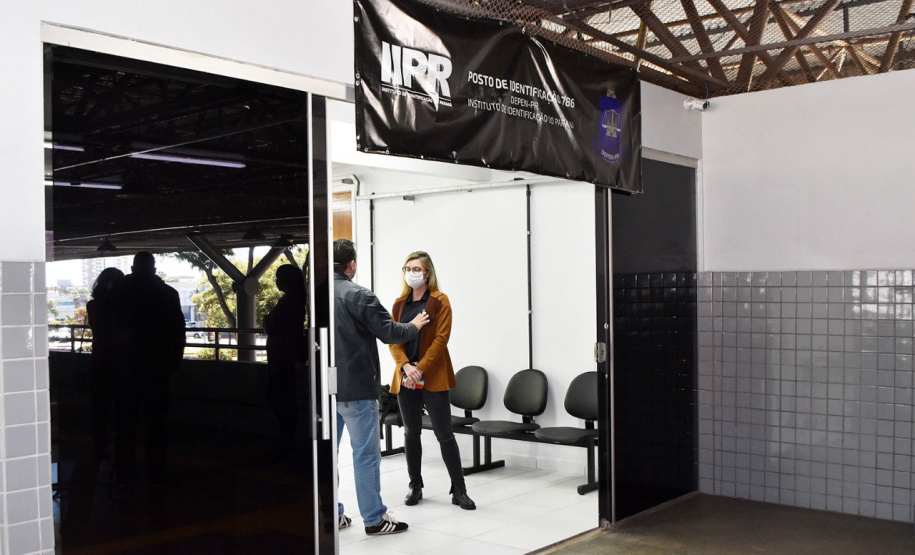 A parceria entre o Departamento Penitenciário do Paraná (Depen) e a Polícia Civil do Paraná, por meio do Instituto de Identificação (IIPR), está com um projeto pioneiro na cidade de Toledo, que permitirá o acesso à carteira de identidade aos presos que não possuem o documento. - Curitiba, 16/07/2021 - foto: PCPR