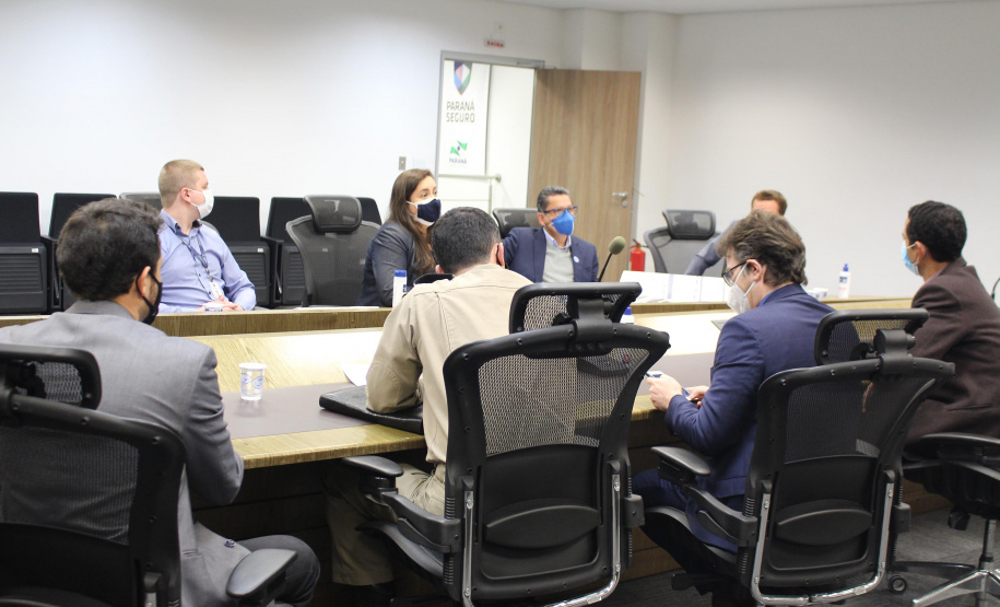 O Secretário da Segurança Pública do Paraná, Romulo Marinho Soares, recebeu, nesta semana, o reitor da Universidade Estadual de Ponta Grossa (UEPG), professor Miguel Sanches Neto e o Deputado Estadual Rodrigo Stacho para continuidade de tratativas referente à implantação do Instituto Médico Legal (IML) no campus da UEPG.  -  Curitiba, 16/07/2021  -  Foto: SESP-PR