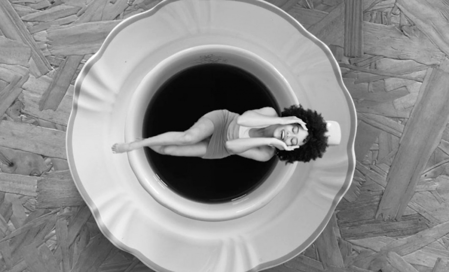 O vídeo ?Variações sobre a Mesa?, produzido pelo Balé Teatro Guaíra em abril deste ano, foi selecionado para o San Francisco Dance - Film Festival (Estados Unidos). É a primeira vez que uma produção do BTG é selecionada para um festival do gênero. - Foto: Teatro Guaíra