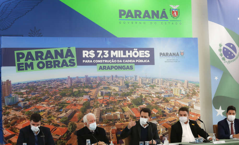 Governador Carlos Massa Ratinho Junior, durante solenidade assinatura de ordem serviços para construção da Cadeia Pública e pavimentação de estradas rurais em Arapongas - Curitiba, 19/07/2021 - Foto: Jonathan Campos/AEN