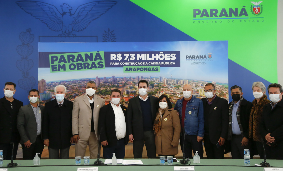 Governador Carlos Massa Ratinho Junior, durante solenidade assinatura de ordem serviços para construção da Cadeia Pública e pavimentação de estradas rurais em Arapongas - Curitiba, 19/07/2021 - Foto: Jonathan Campos/AEN