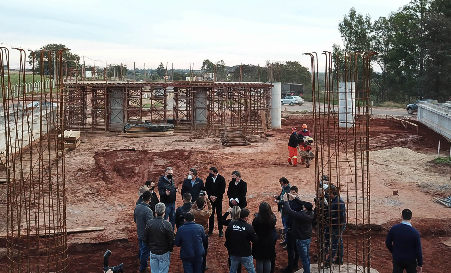 O secretário de Infraestrutura e Logística, Sandro Alex, inspeciona as obras do Trevo Gauchão e duplicação da PR-323, em Umuarama - Umuarama, 19/07/2021 - Foto: Alessandro Vieira