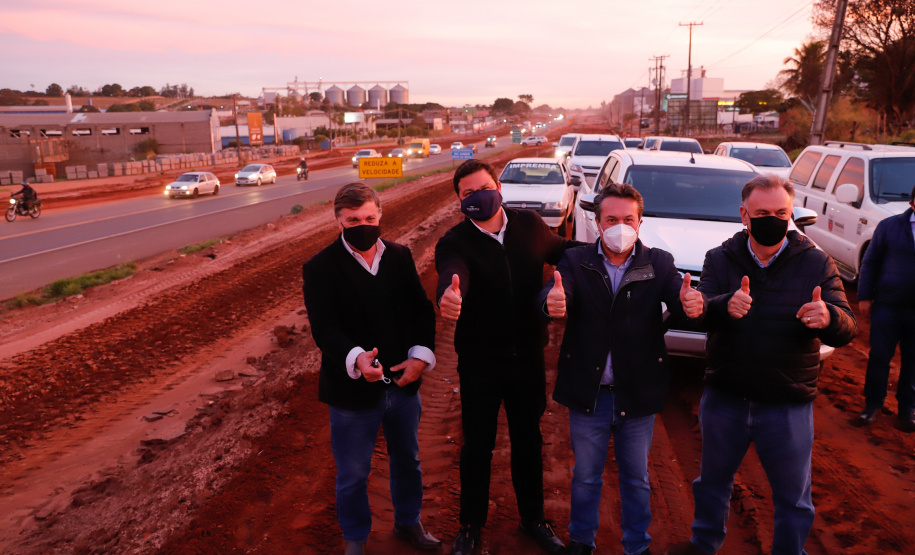 O secretário de Infraestrutura e Logística, Sandro Alex, inspeciona as obras do Trevo Gauchão e duplicação da PR-323, em Umuarama - Umuarama, 19/07/2021 - Foto: Rodrigo Félix Leal/Infraestrutura