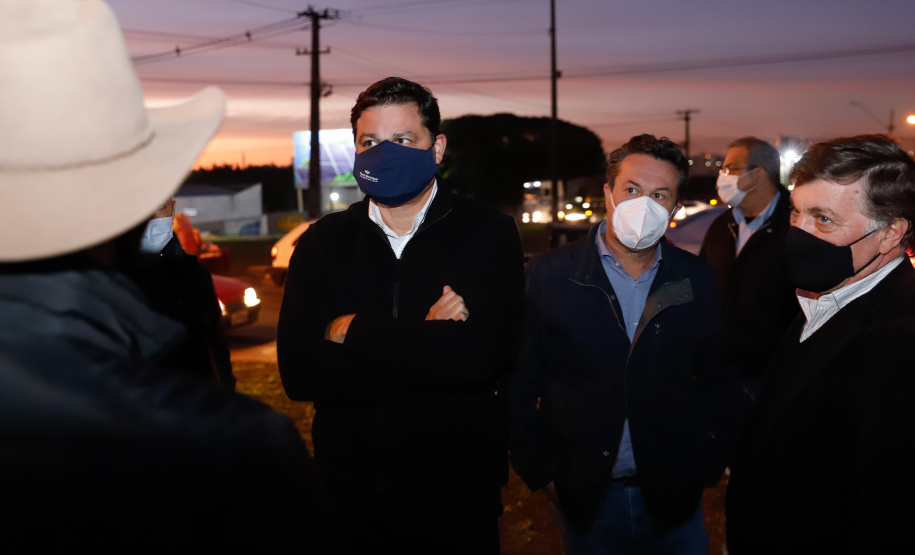 O secretário de Infraestrutura e Logística, Sandro Alex, inspeciona as obras do Trevo Gauchão e duplicação da PR-323, em Umuarama - Umuarama, 19/07/2021 - Foto: Rodrigo Félix Leal/Infraestrutura