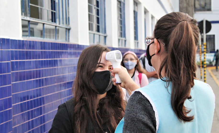 Os estudantes da rede pública estadual retornam às aulas nesta quarta-feira (21) em todo o Paraná para o início do segundo semestre, dando continuidade às atividades do segundo trimestre letivo, conforme o calendário escolar da Secretaria de Estado da Educação e do Esporte (Seed-PR).  -  Curitiba, 20/07/2021  -  Foto: Silvio Turra/Seed