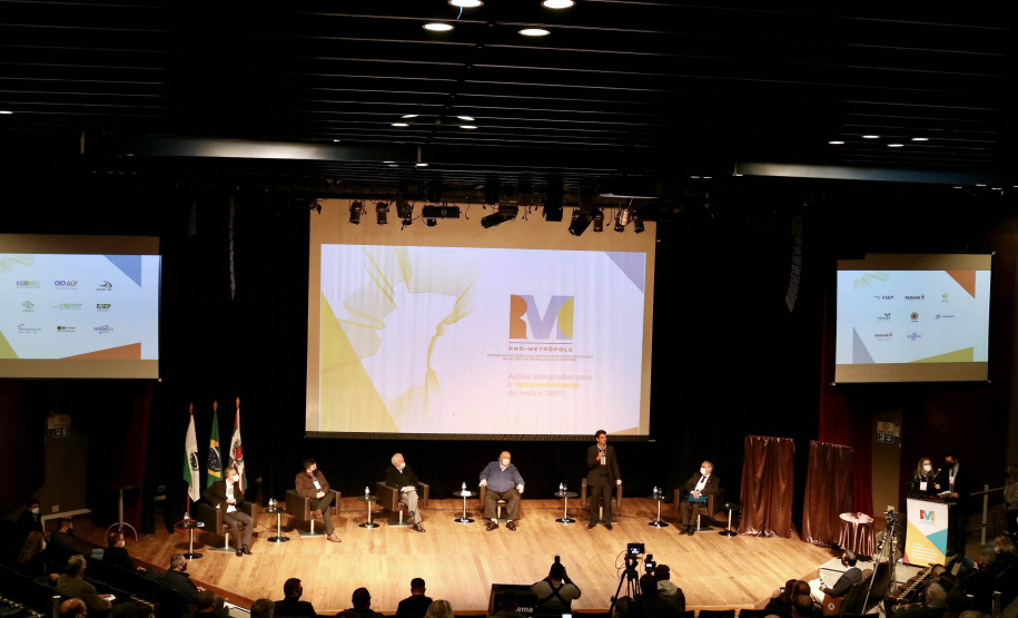 I Fórum Pró-Metrópole coloca em debate a integração entre os municípios que compõem da Região Metropolitana de Curitiba.Foto: Camila Tonett/Vicegovernadoria