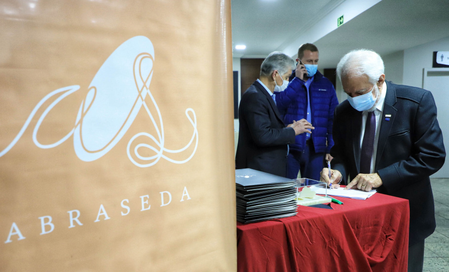Governador em exercício, Darci Piana,  participa da abertura do 1º Congresso Internacional da Associação Brasileira da Seda (Abraseda), em Londrina  -  Londrina, 22/07/2021  -  Foto: José Fernando Ogura/AEN