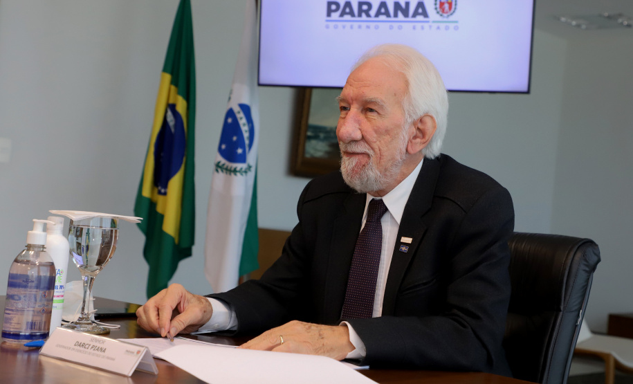 Governador em exercício, Darci Piana, durante reunião com a Ocepar  -  Curitiba, 22/07/2021  -  Foto: Ari Dias/AEN