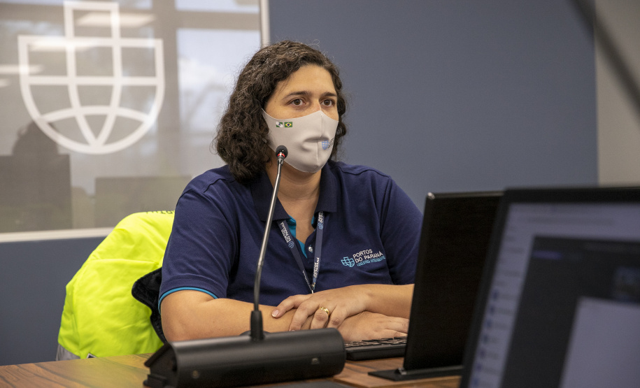 Com a promoção de workshops com prestadores de serviços portuários, equipe da Diretoria de Meio Ambiente da empresa pública visa aperfeiçoar os procedimentos para promover segurança ambiental, saúde e segurança no trabalho. -  Paranaguá, 22/07/2021  -  Foto: Claudio Neves/Portos do Paraná