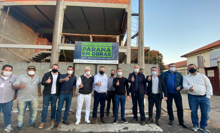 As obras do Ambulatório Médico de Especialidades (AME) de Jacarezinho, no Norte Pioneiro, deverão iniciar nos próximos meses. O secretário de Estado da Saúde, Beto Preto, autorizou a licitação da unidade ontem em visita ao município. -  Jacarezinho, 22/07/2021  -  Foto: Gustavo Marçal/SESA