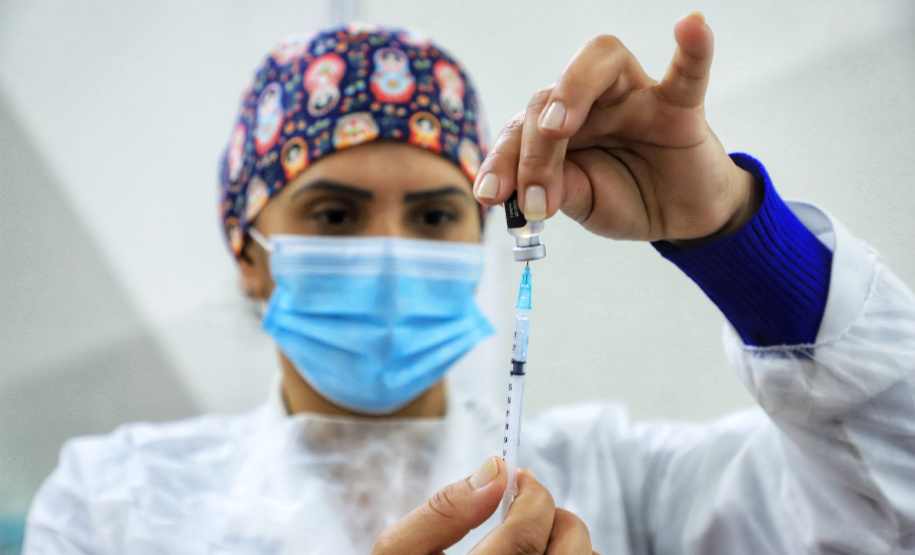 Mais de 5,5 milhões de paranaenses já foram vacinados contra a Covid-19
Foto: Jose Fernando Ogura /AEN