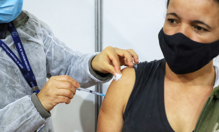 Mais de 5,5 milhões de paranaenses já foram vacinados contra a Covid-19
Foto: Jose Fernando Ogura /AEN