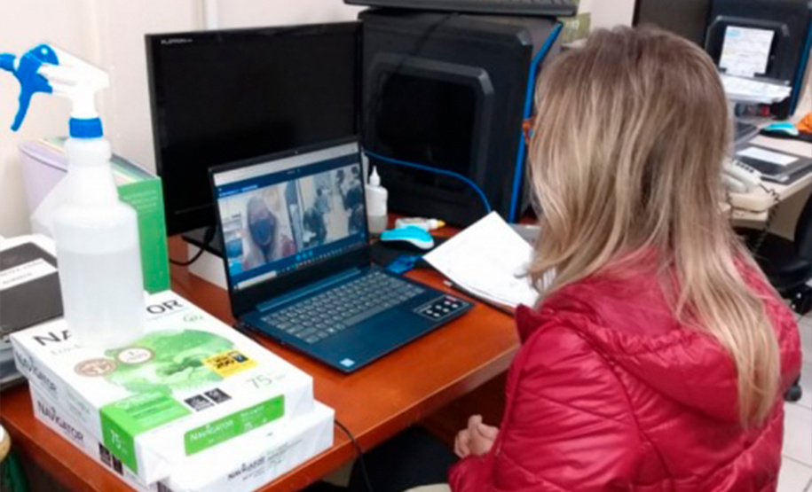 Unidades penitenciárias do Paraná realizaram 7.633 atendimentos virtuais (livros lidos) às pessoas privadas de liberdade (PPL) que participam do programa Remição pela Leitura, no primeiro semestre de 2021. De maio de 2020 até junho de 2021 foram mais 16.086 atendimentos virtuais nas unidades do Depen. -  Curitiba, 23/07/2021  -  Foto: Depen-PR