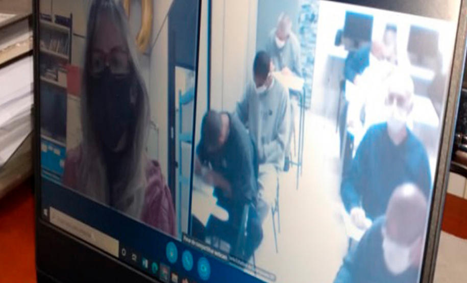 Unidades penitenciárias do Paraná realizaram 7.633 atendimentos virtuais (livros lidos) às pessoas privadas de liberdade (PPL) que participam do programa Remição pela Leitura, no primeiro semestre de 2021. De maio de 2020 até junho de 2021 foram mais 16.086 atendimentos virtuais nas unidades do Depen. -  Curitiba, 23/07/2021  -  Foto: Depen-PR