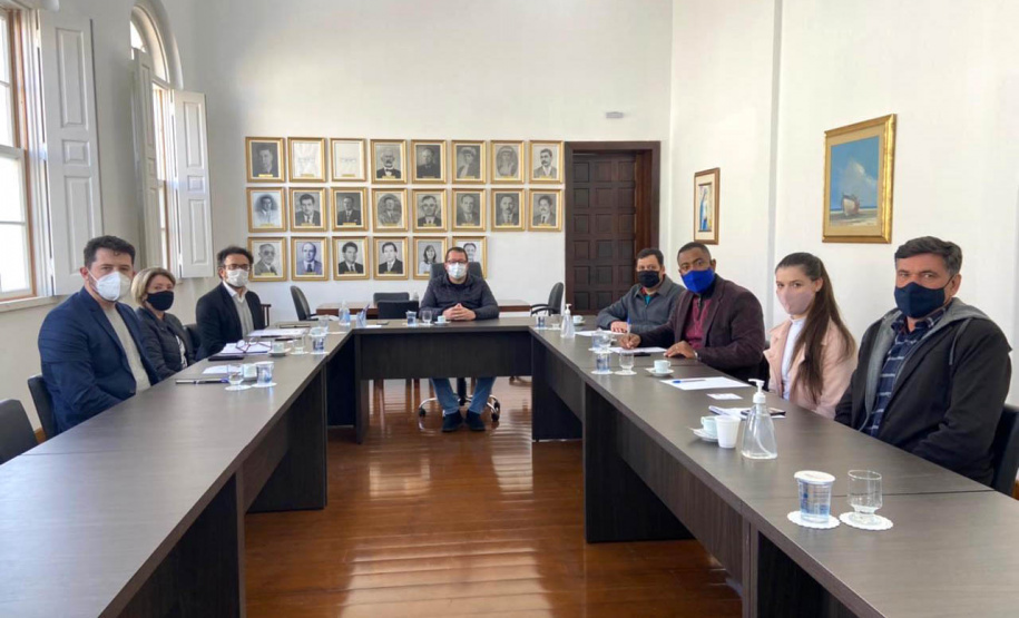 LAPA - O diretor-presidente da Fomento Paraná, Heraldo Neves, o diretor de Mercado, Vinícius Rocha, e a assessora de Relações Institucionais, Emilia Belinati, percorreram municípios dos Campos Gerais, do sul e sudeste do estado nesta quinta (22) e sexta-feira (23) para encontros com prefeitos, gestores e associações comerciais. - Curitiba, 23/07/2021 - Foto: Fomento Paraná