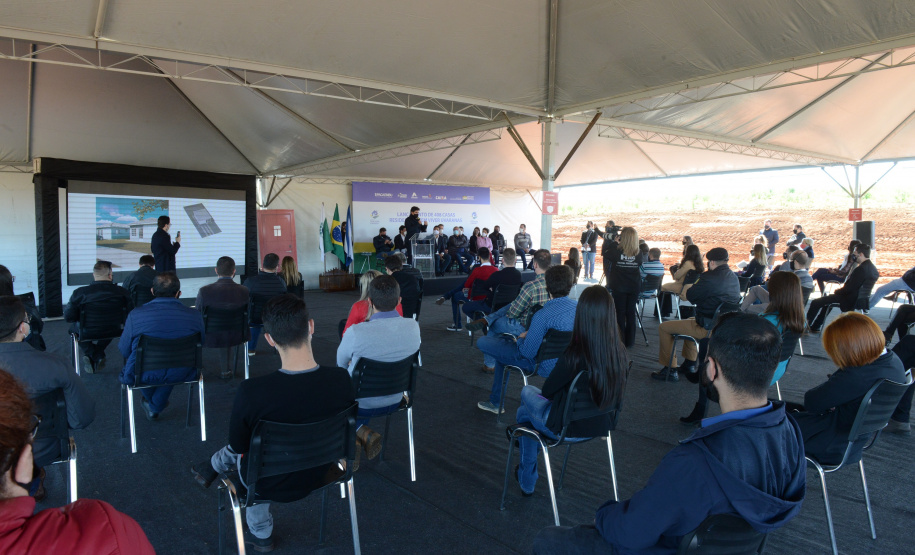 A cidade de Ponta Grossa vai receber mais 408 moradias em um novo bairro planejado por meio do programa Casa Verde e Amarela. O Residencial Bem Viver Uvaranas, que conta com a participação do Governo do Estado, foi idealizado pela construtora Pacaembu e receberá R$ 60 milhões de investimentos do FGTS, financiados pela Caixa Econômica. -  (Foto: Guilherme Santos/Cohapar)