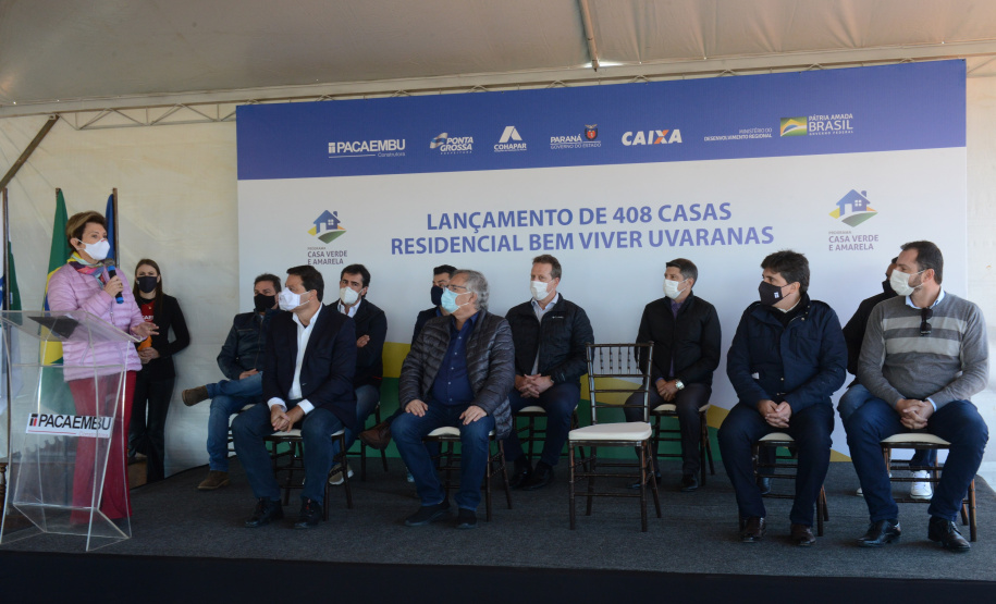 A cidade de Ponta Grossa vai receber mais 408 moradias em um novo bairro planejado por meio do programa Casa Verde e Amarela. O Residencial Bem Viver Uvaranas, que conta com a participação do Governo do Estado, foi idealizado pela construtora Pacaembu e receberá R$ 60 milhões de investimentos do FGTS, financiados pela Caixa Econômica. -  (Foto: Guilherme Santos/Cohapar)