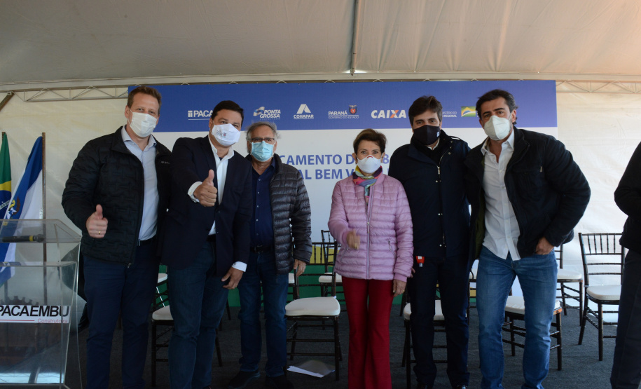 A cidade de Ponta Grossa vai receber mais 408 moradias em um novo bairro planejado por meio do programa Casa Verde e Amarela. O Residencial Bem Viver Uvaranas, que conta com a participação do Governo do Estado, foi idealizado pela construtora Pacaembu e receberá R$ 60 milhões de investimentos do FGTS, financiados pela Caixa Econômica. -  (Foto: Guilherme Santos/Cohapar)