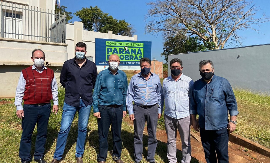 Secretário da Saúde acompanha vacinação e anuncia investimentos no Norte Pioneiro
Foto: SESA