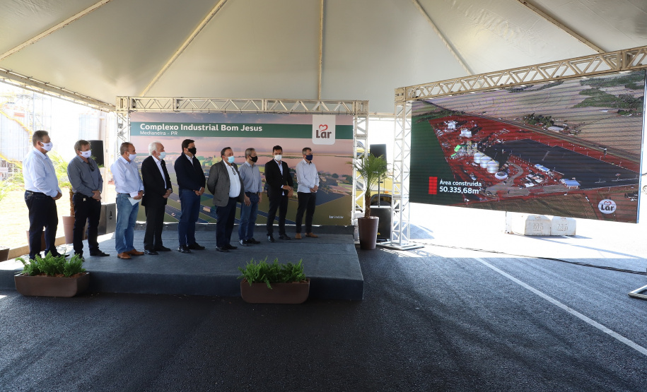 O governador do Paraná em exercício, Darci Piana, visita a Cooperativa Agroindustrial Lar neste domingo (25), no Complexo Industrial de Bom Jesus, que acaba de concluir a primeira etapa das obras.   Foto:  Ari Dias/AEN