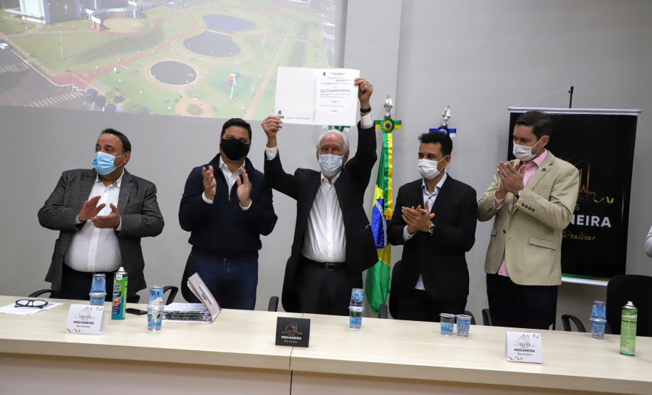 No aniversário de Medianeira, Estado anuncia retomada de obra do Centro de Educação Profissional
Foto: Ari Dias/AEN