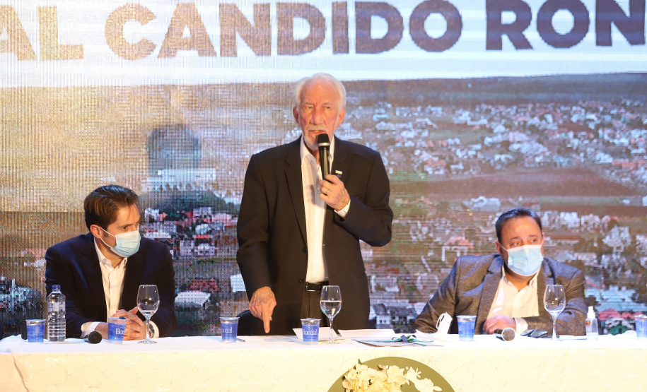 Darci Piana anuncia investimento de R$ 3,8 milhões em obras em Marechal Cândido RondonFoto: Ari Dias/AEN
