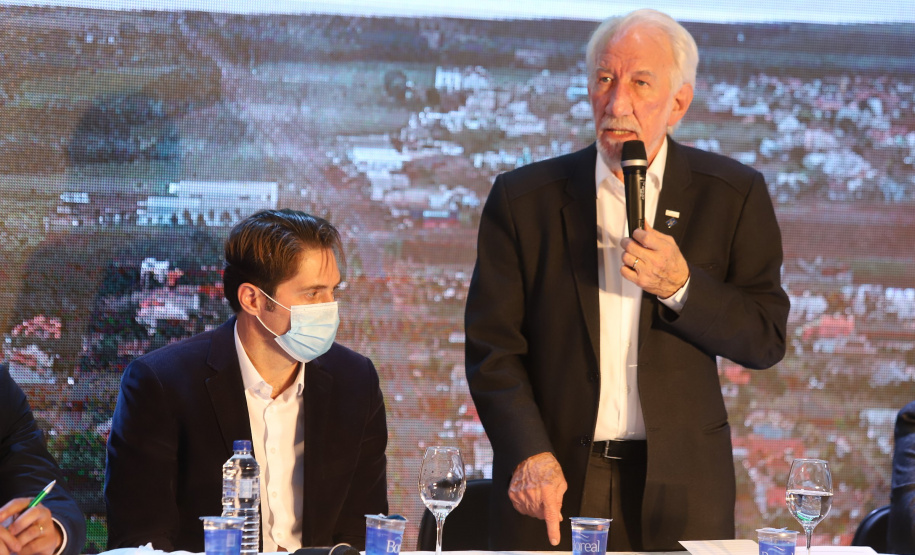 Darci Piana anuncia investimento de R$ 3,8 milhões em obras em Marechal Cândido RondonFoto: Ari Dias/AEN