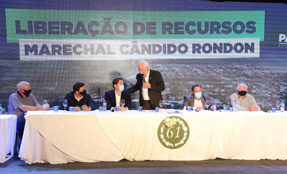 Darci Piana anuncia investimento de R$ 3,8 milhões em obras em Marechal Cândido RondonFoto: Ari Dias/AEN