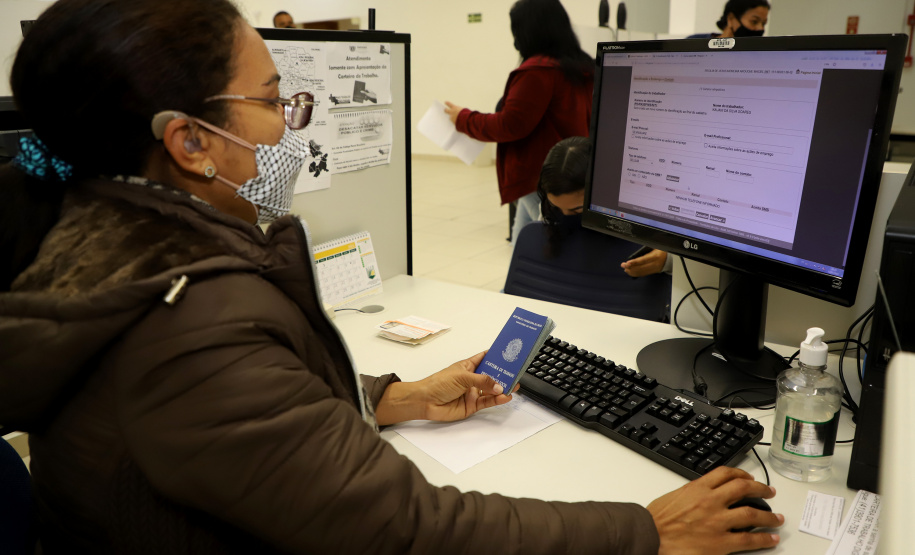 Semana começa com 4.129 vagas ofertadas pelas Agências do Trabalhador da Secretaria de Justiça, Família e Trabalho  -  Curitiba, 26/07/201  -  Foto: Ari Dias/AEN