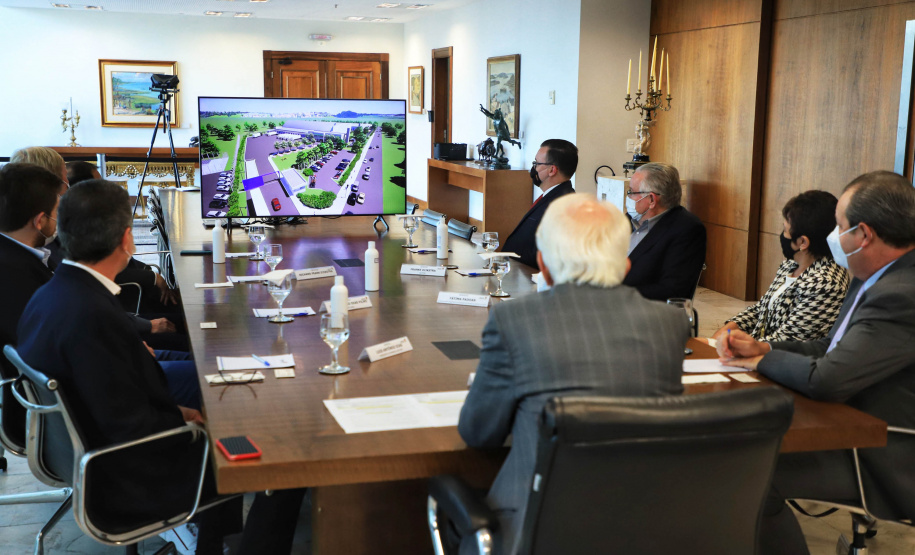 Governador em exercício Darci Piana, durante reunião com executivos do Grupo Certano  -  Curitiba, 26/07/2021  -  Foto: José Fernando Ogura/AEN