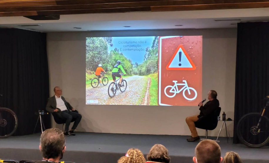 Evento debate sobre o desenvolvimento econômico por meio do cicloturismo  -  Curitiba, 27/07/2021  -  Foto: Invest Paraná
