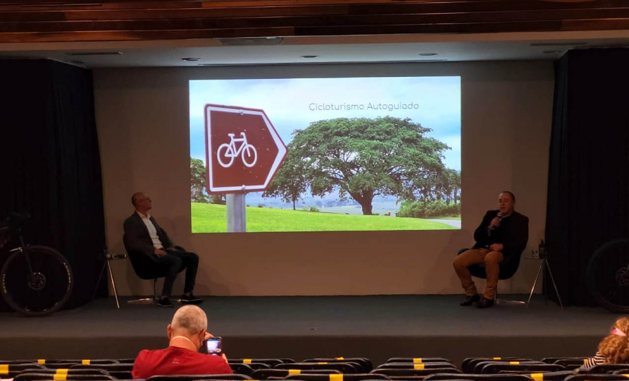 Evento debate sobre o desenvolvimento econômico por meio do cicloturismo  -  Curitiba, 27/07/2021  -  Foto: Invest Paraná