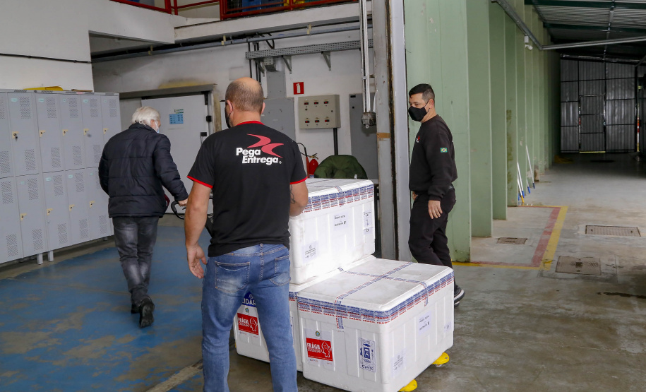 27/07/2021 - Nova remessa de vacinas contra o covid.
Foto Gilson Abreu/AEN