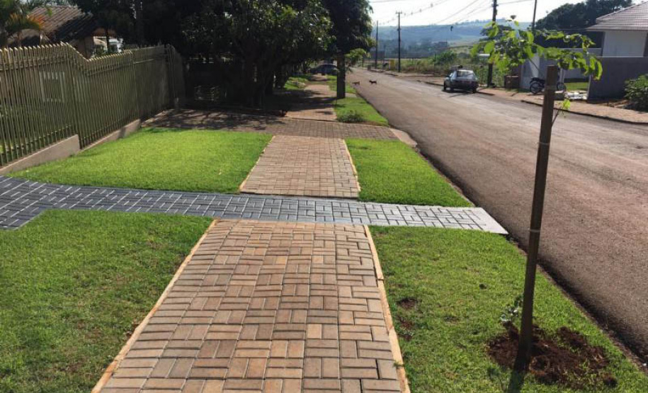 O Paranacidade, serviço social autônomo vinculado à Secretaria do Desenvolvimento Urbano e de Obras Públicas, comemora nesta sexta-feira (30) 25 anos de existência. Neste período, 17 mil obras, ações e serviços nos municípios paranaenses somaram investimentos de mais de R$ 15,4 bilhões. - Foto: Paranácidade/SEDU