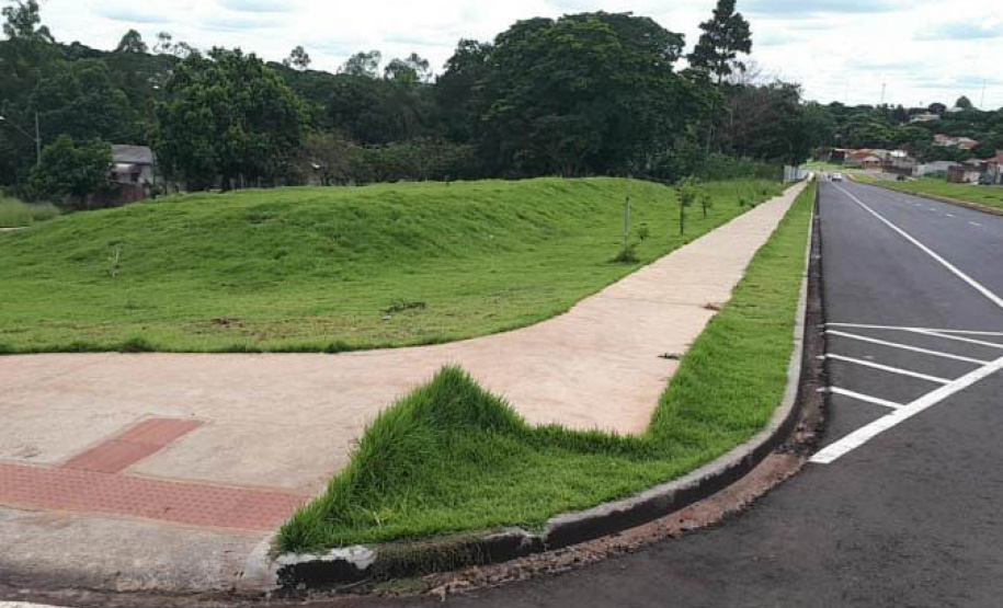 O Paranacidade, serviço social autônomo vinculado à Secretaria do Desenvolvimento Urbano e de Obras Públicas, comemora nesta sexta-feira (30) 25 anos de existência. Neste período, 17 mil obras, ações e serviços nos municípios paranaenses somaram investimentos de mais de R$ 15,4 bilhões. - Foto: Paranácidade/SEDU